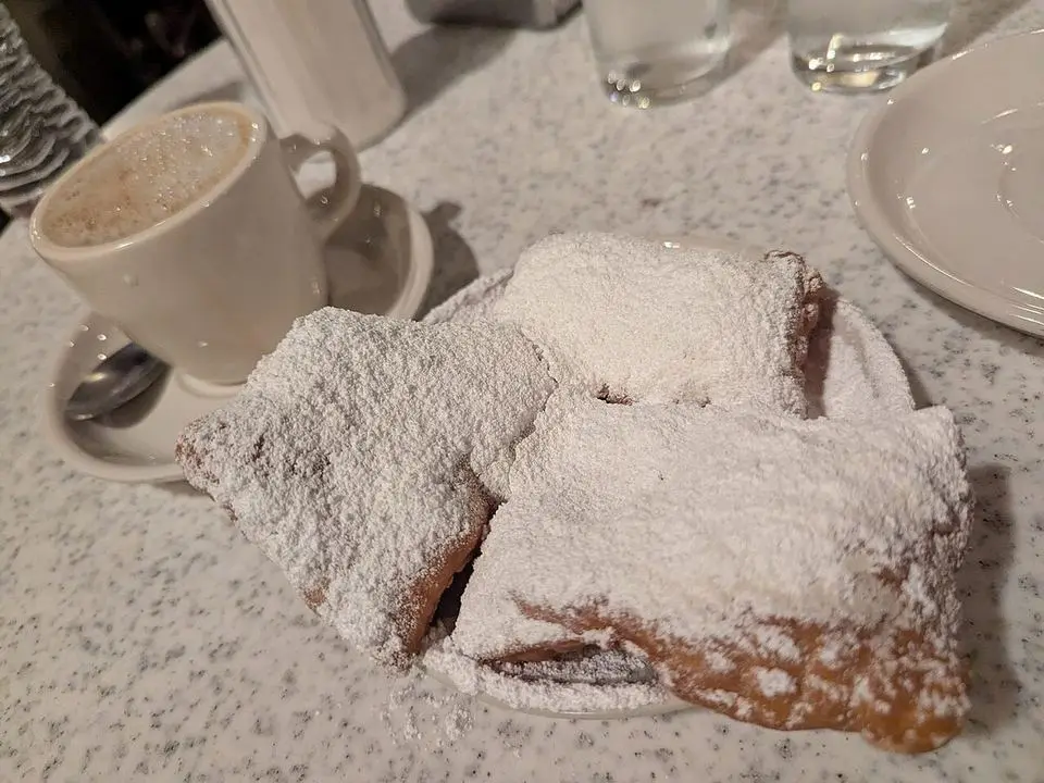 Beignets (example photo, not taken at a stop in this guide)