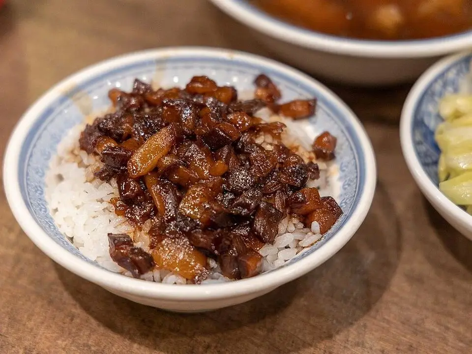 Braised pork rice (example photo, not taken at a stop in this guide)