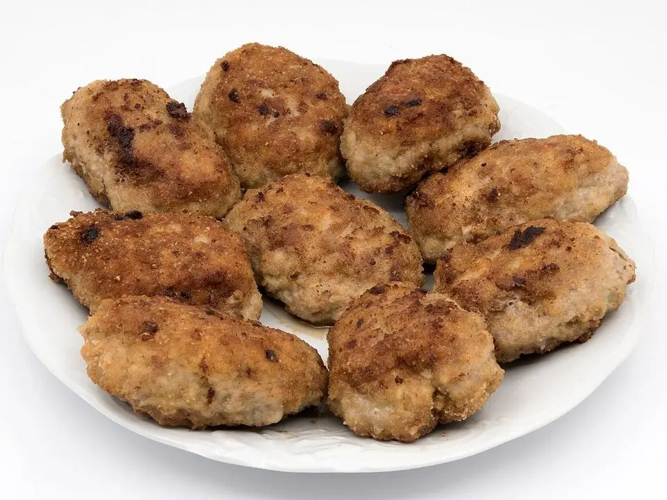 Berlin meatballs (example photo, not taken at a stop in this guide)