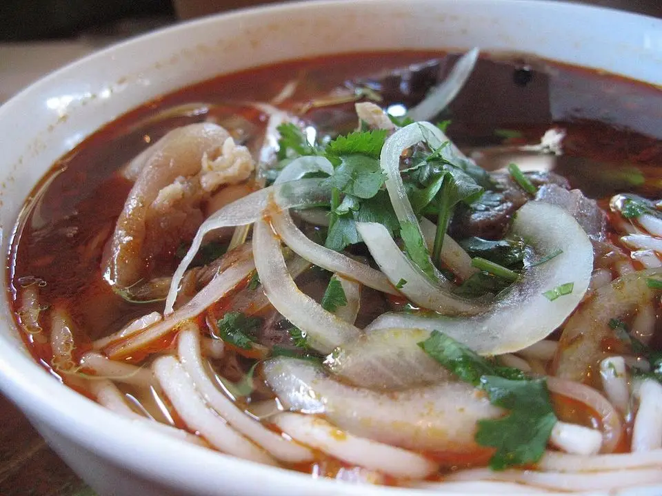 Bún bò Huế (example photo, not taken at a stop in this guide)