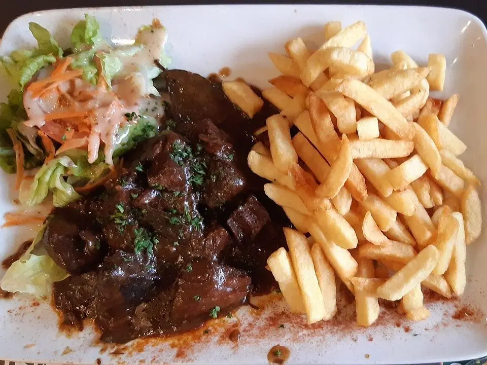 Beef stewed in beer (example photo, not taken at a stop in this guide)