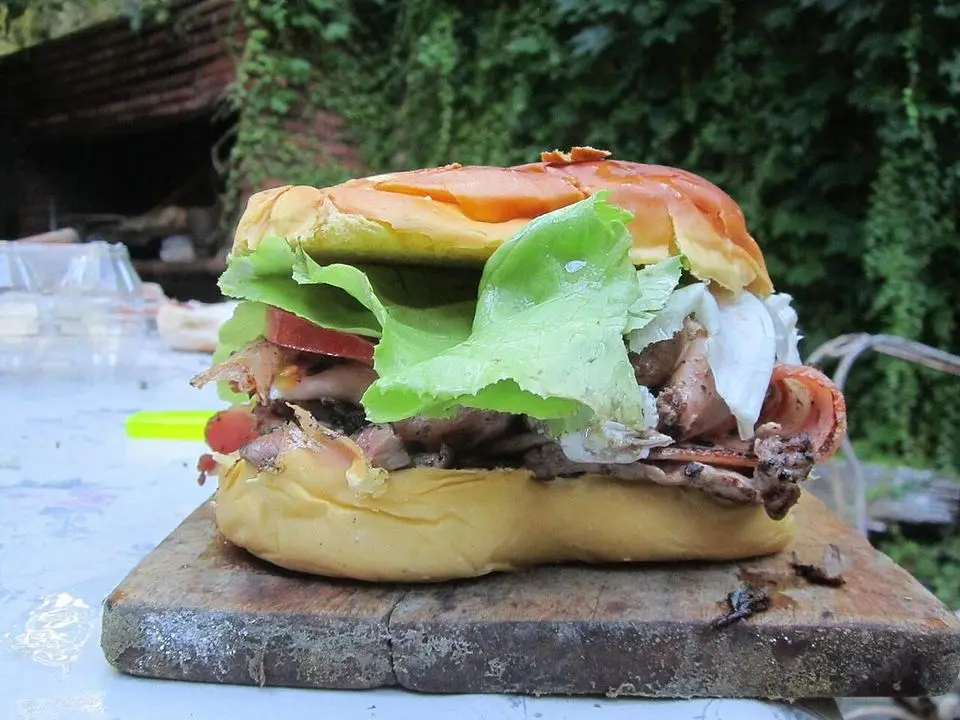 Chivito (example photo, not taken at a stop in this guide)