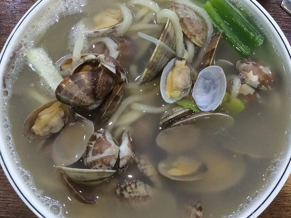 Clam noodle soup (example photo, not taken at a stop in this guide)