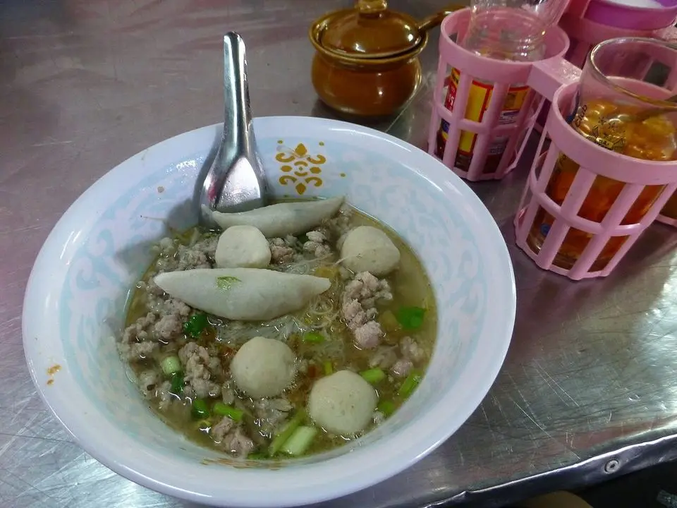 Fishball noodles (example photo, not taken at a stop in this guide)