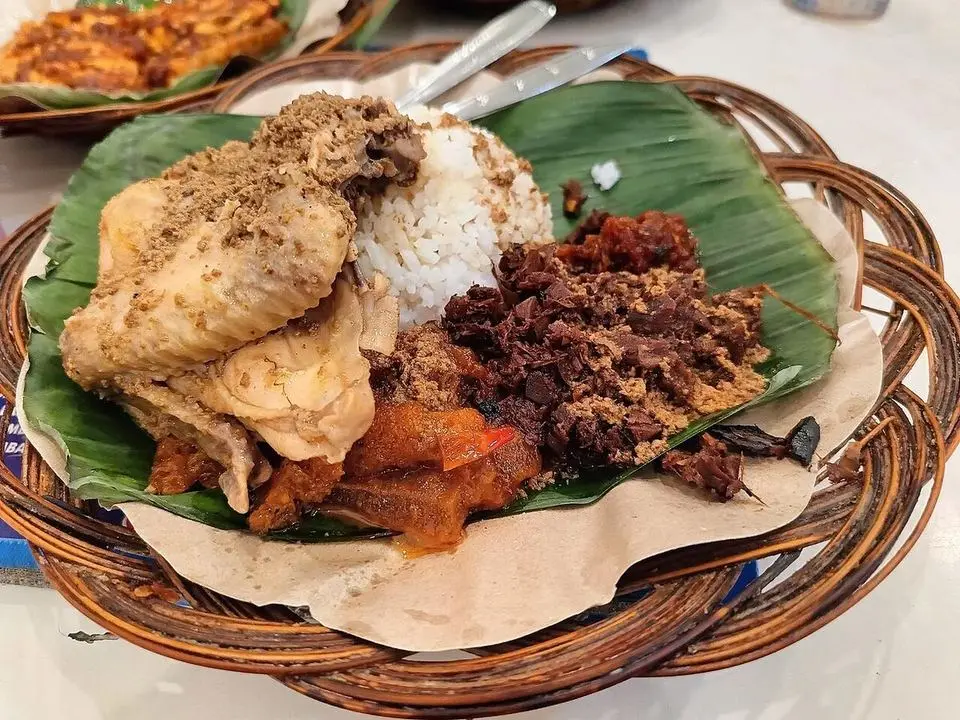 Gudeg (example photo, not taken at a stop in this guide)