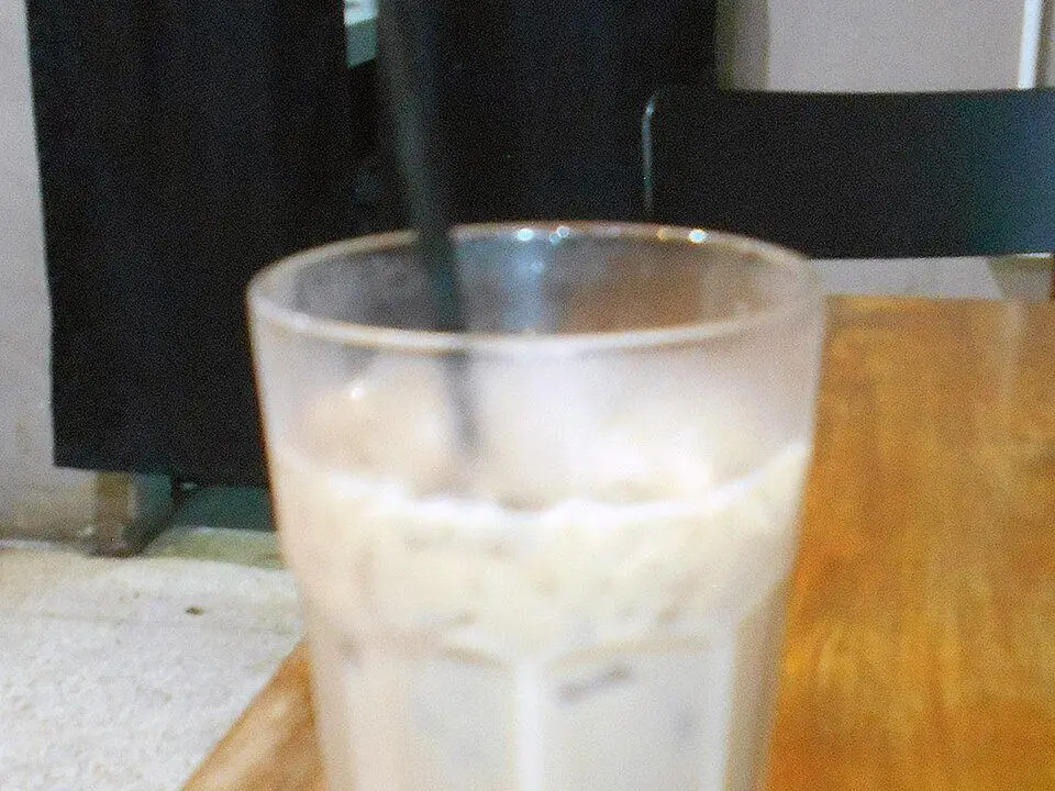 Iced coffee (example photo, not taken at a stop in this guide)