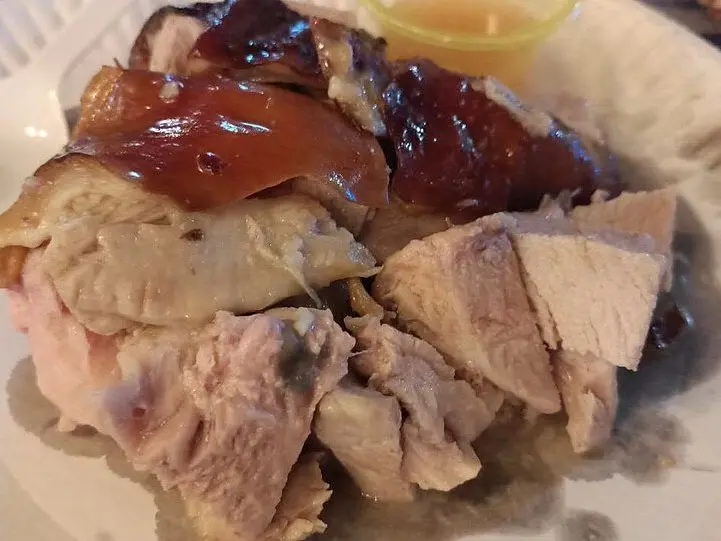 Lechon (example photo, not taken at a stop in this guide)