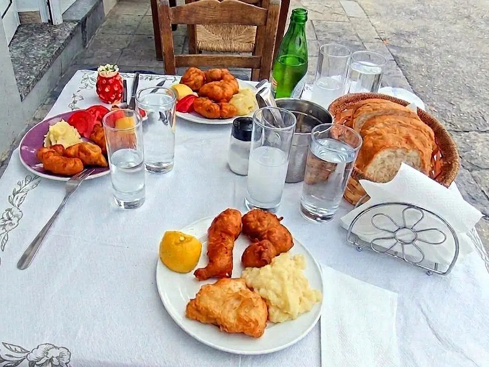Meze (example photo, not taken at a stop in this guide)