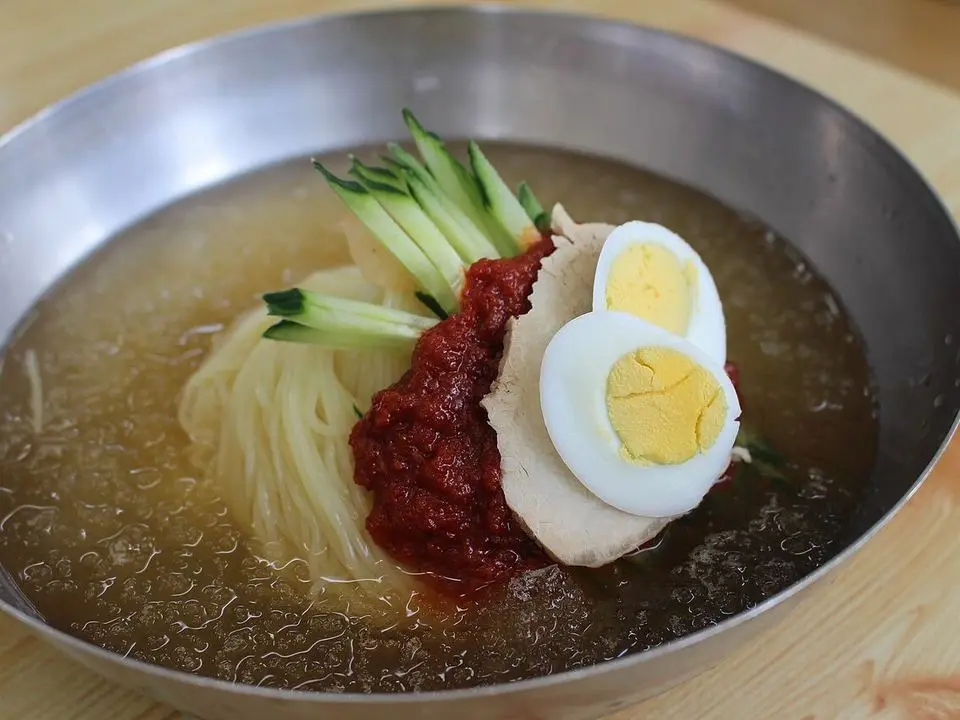 Milmyeon cold noodles (example photo, not taken at a stop in this guide)