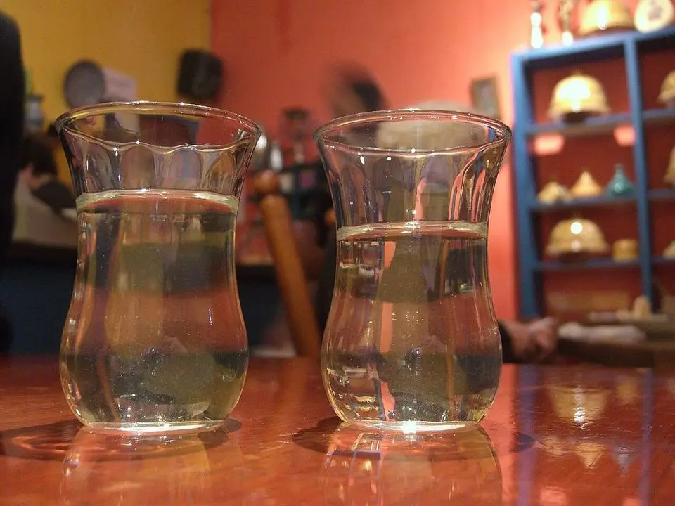Mint tea (example photo, not taken at a stop in this guide)