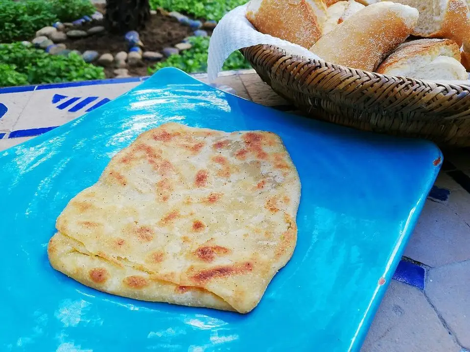 Griddle bread (example photo, not taken at a stop in this guide)
