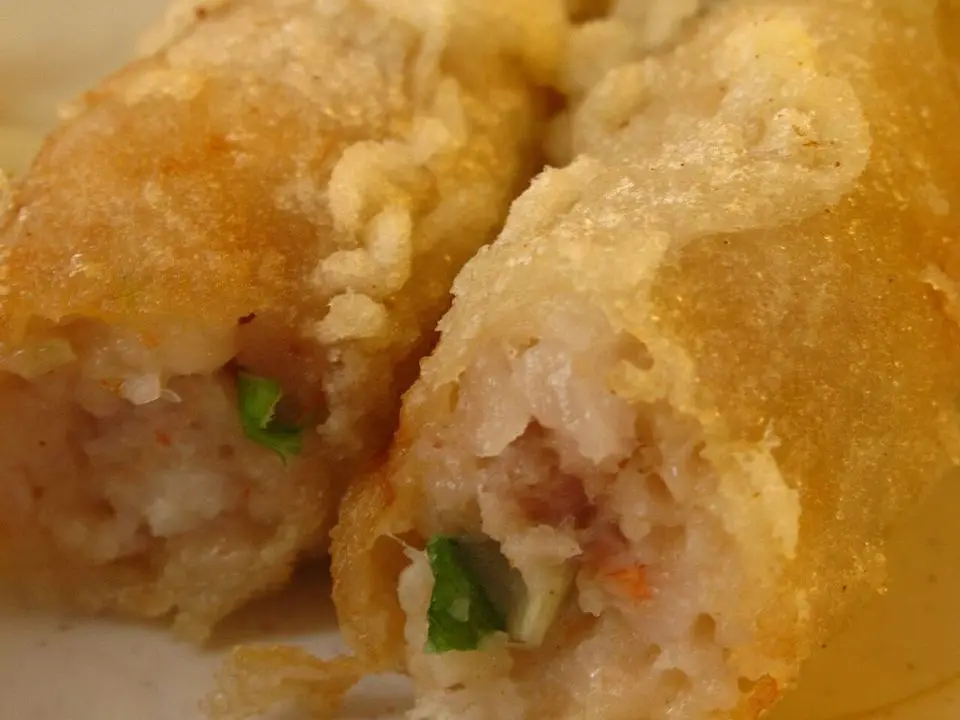 Shrimp rolls (example photo, not taken at a stop in this guide)