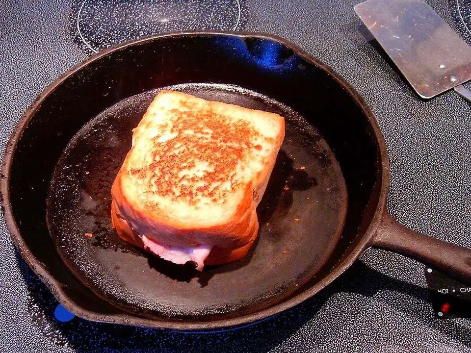 Cheese toastie (example photo, not taken at a stop in this guide)